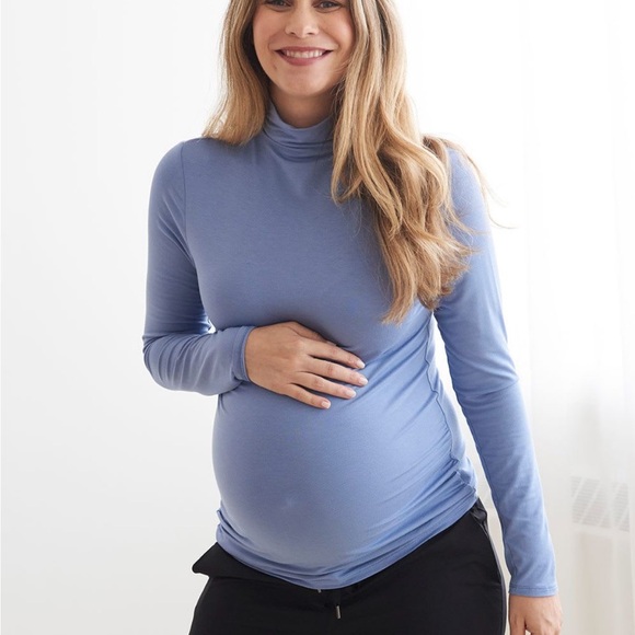 2/$30 Thyme Maternity Long Sleeve Mock-Neck T-Shirt, Large - Picture 1 of 8